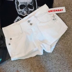 Union Bay Slightly Off-White Short Shorts . Size 0